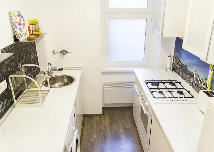 Bright 2br&ac At Astoria